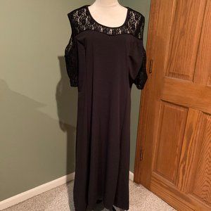 BLACK COLD SHOULDER DRESS SIZE 2X  #383